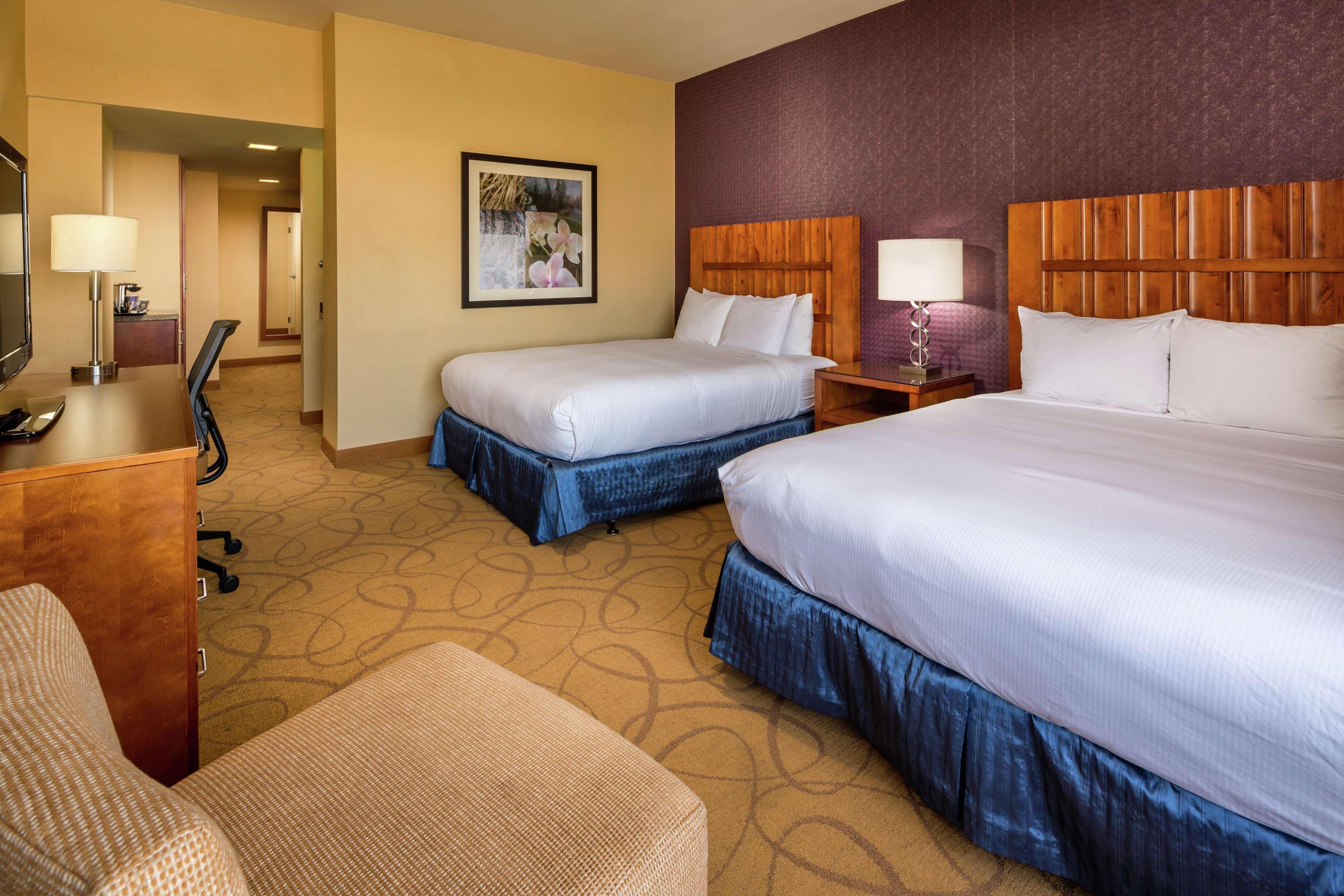 Doubletree By Hilton Carson Hotel Buitenkant foto
