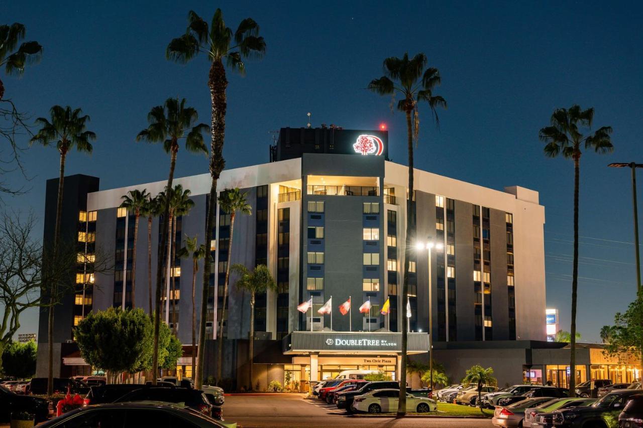 Doubletree By Hilton Carson Hotel Buitenkant foto