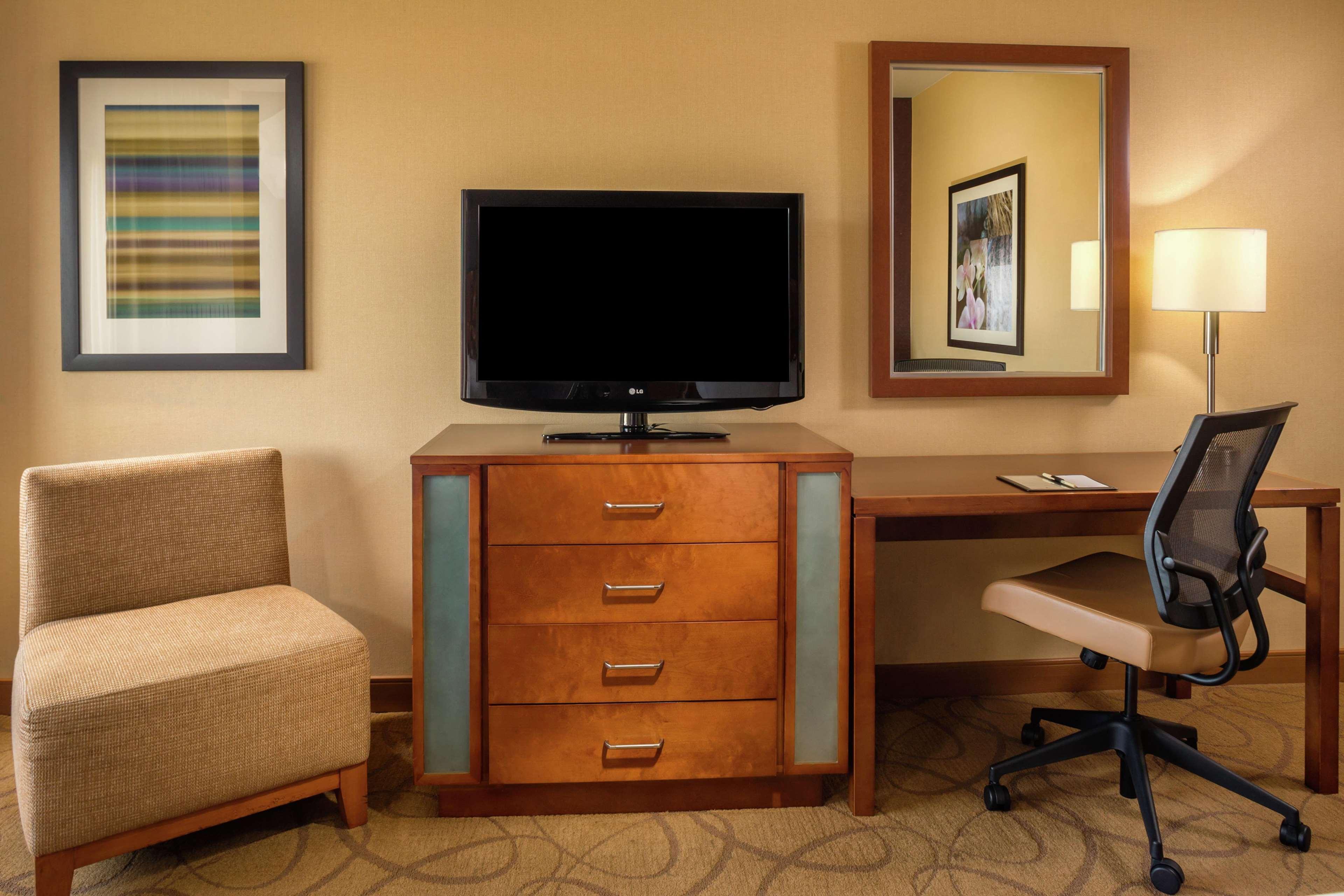 Doubletree By Hilton Carson Hotel Buitenkant foto