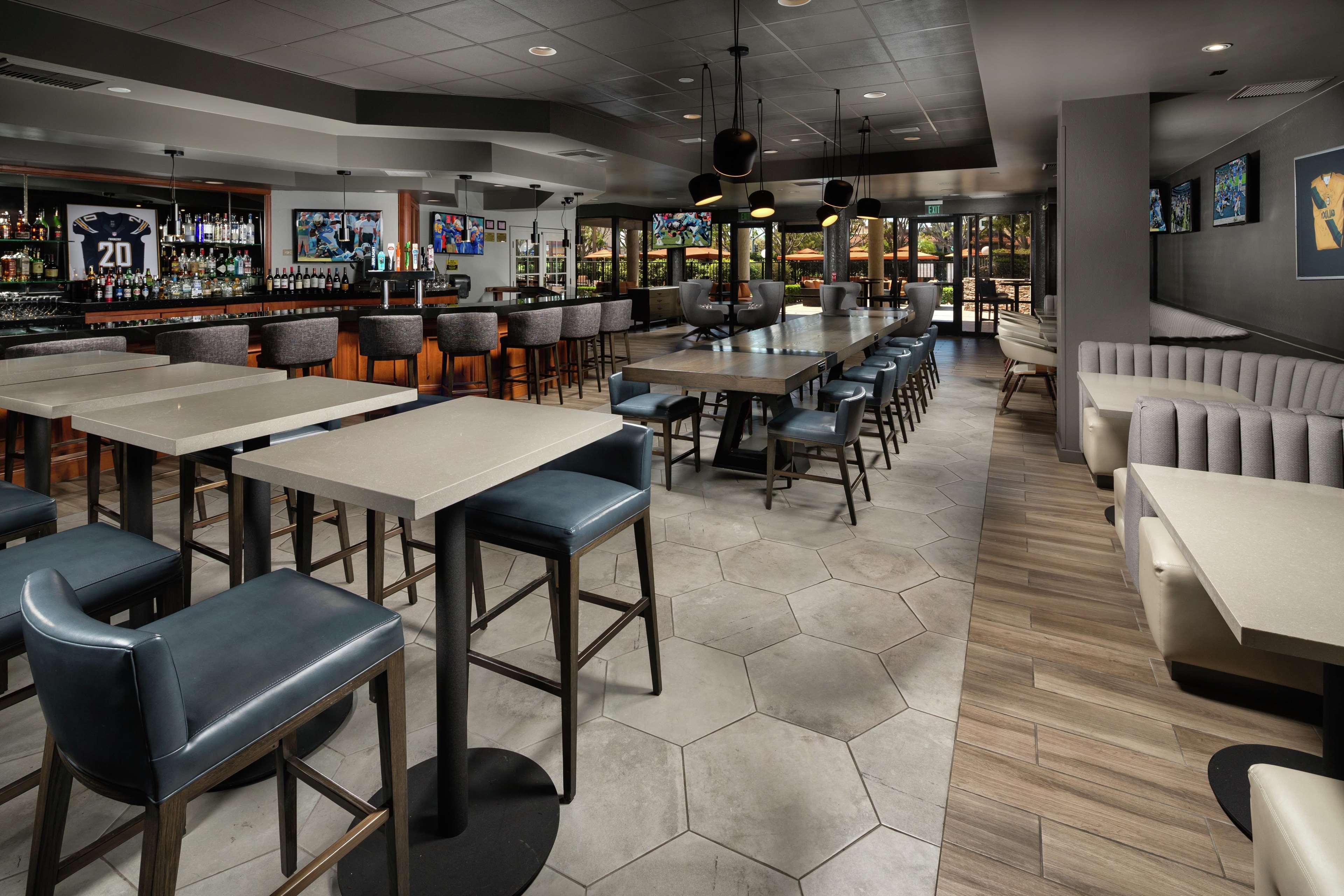 Doubletree By Hilton Carson Hotel Buitenkant foto