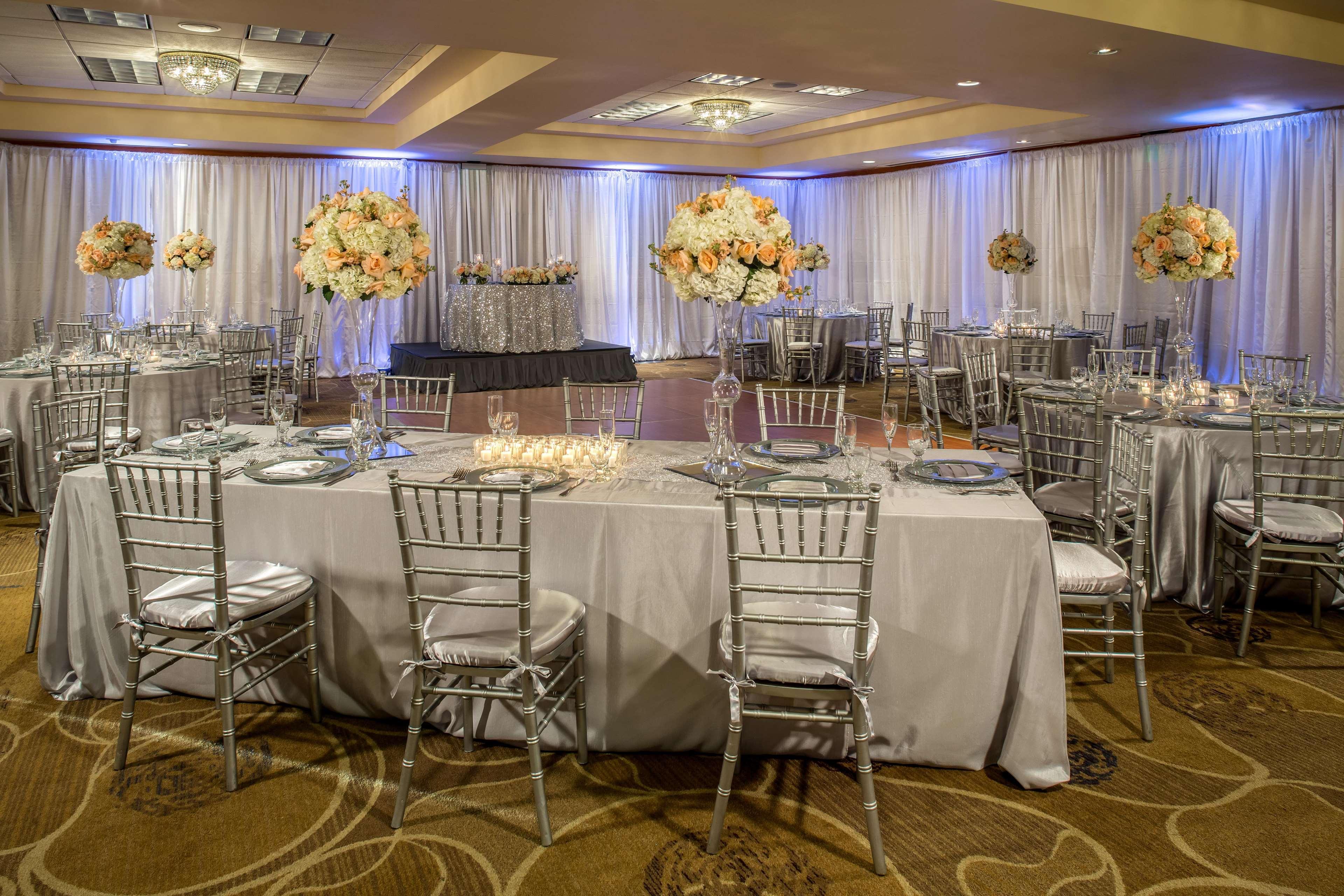 Doubletree By Hilton Carson Hotel Buitenkant foto