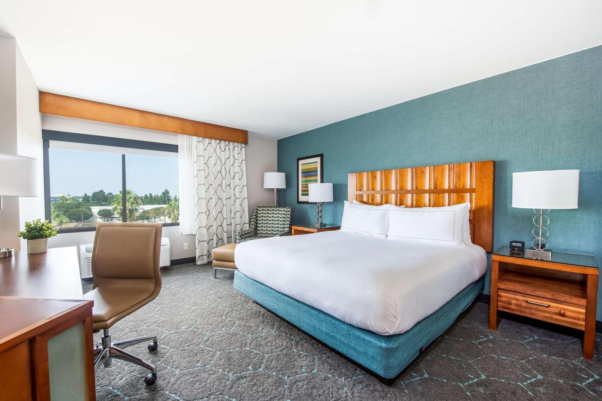 Doubletree By Hilton Carson Hotel Buitenkant foto